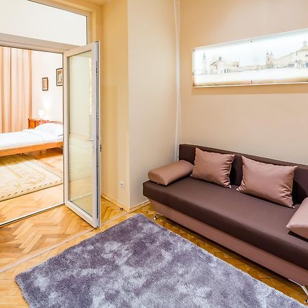 Apartments Alfa Kostyushka 5 Lviv Exterior photo